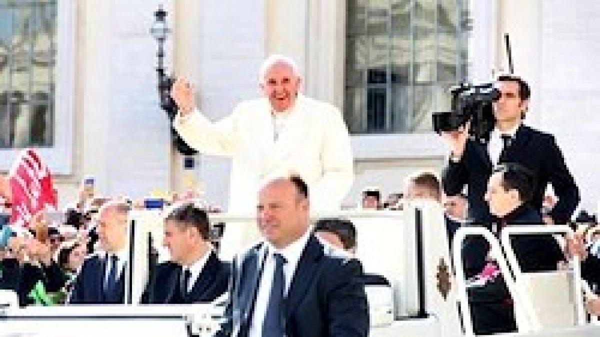 Al Papa se le vio feliz de retornar al contacto con los fieles tras el retiro cuaresmal.