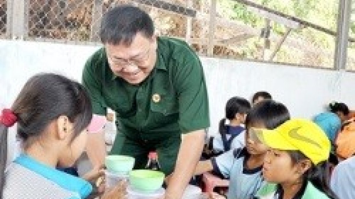 El comedor popular de esta parroquia en Ho Chi Minh City ayuda a muchas personas necesitadas