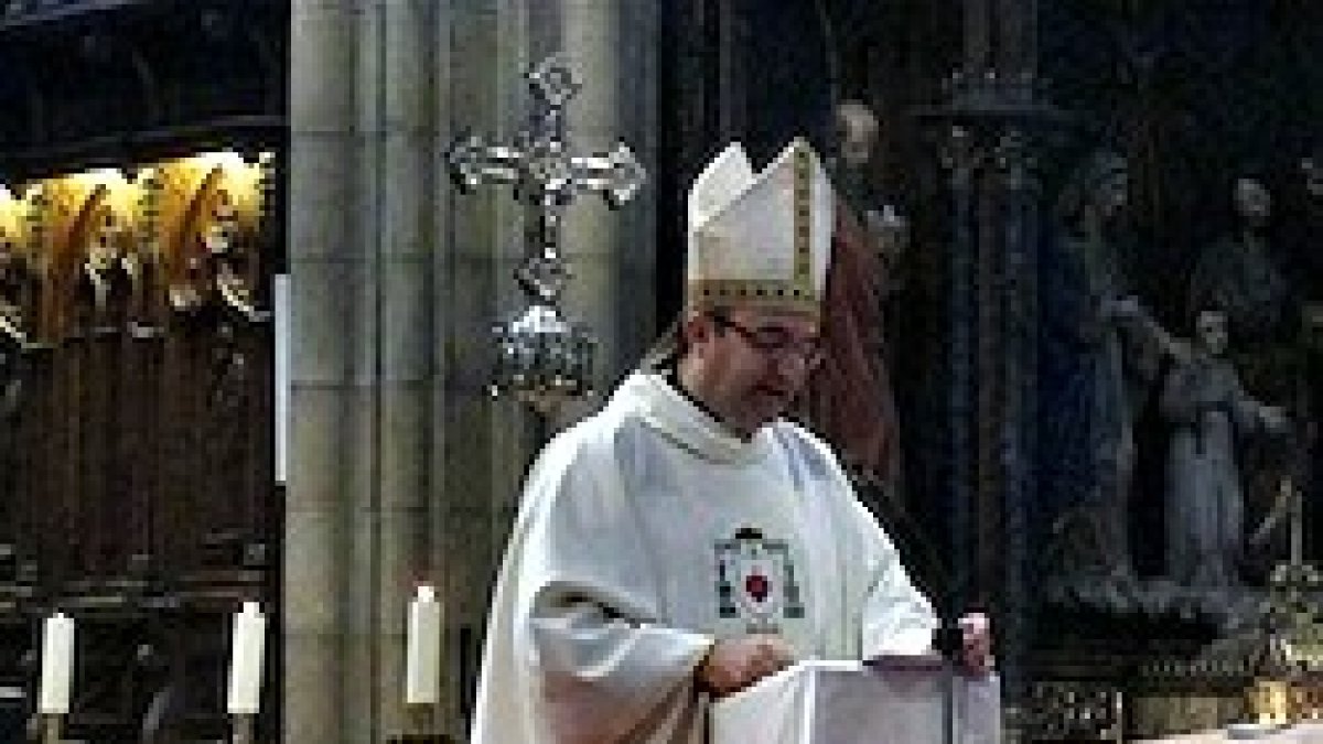 El obispo de San Sebastián, en la homilía de la fiesta de la Asunción, un momento idóneo para recordar la antropología cristiana sobre el cuerpo.