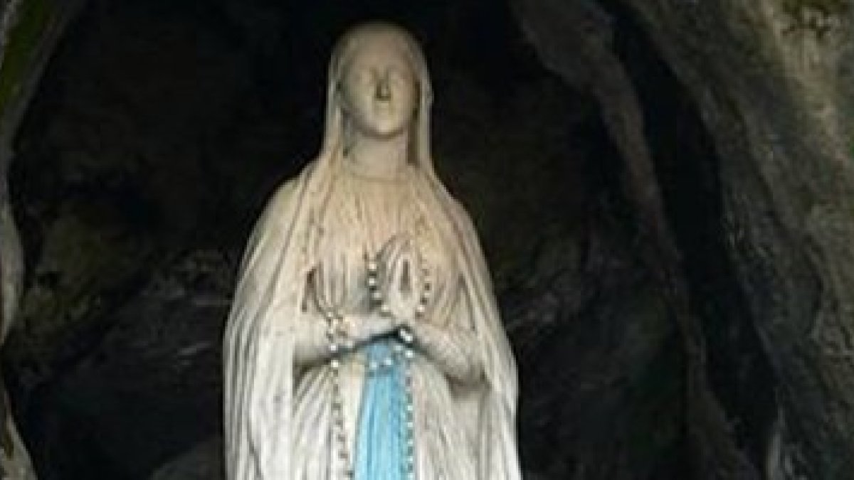 Imagen de la Virgen de Lourdes, una de las apariciones aprobadas por la Iglesia