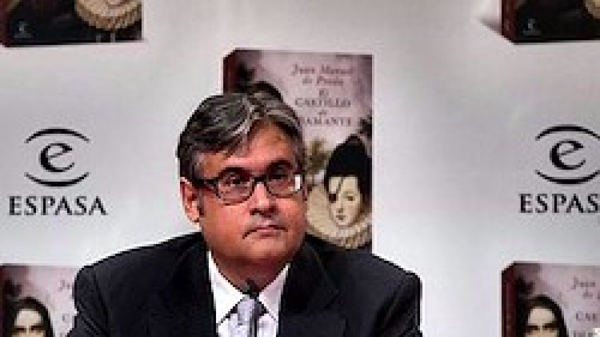 La novela de Juan Manuel de Prada sobre Santa Teresa de Jesús ha convencido tanto a los especialistas como a los lectores del escritor, ganador del Premio Planeta en 1997.