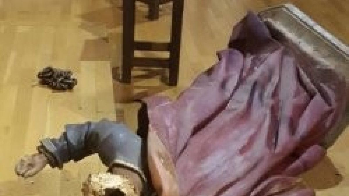 La imagen de San Bartolomé de la parroquia de Ribaforada, decapitada