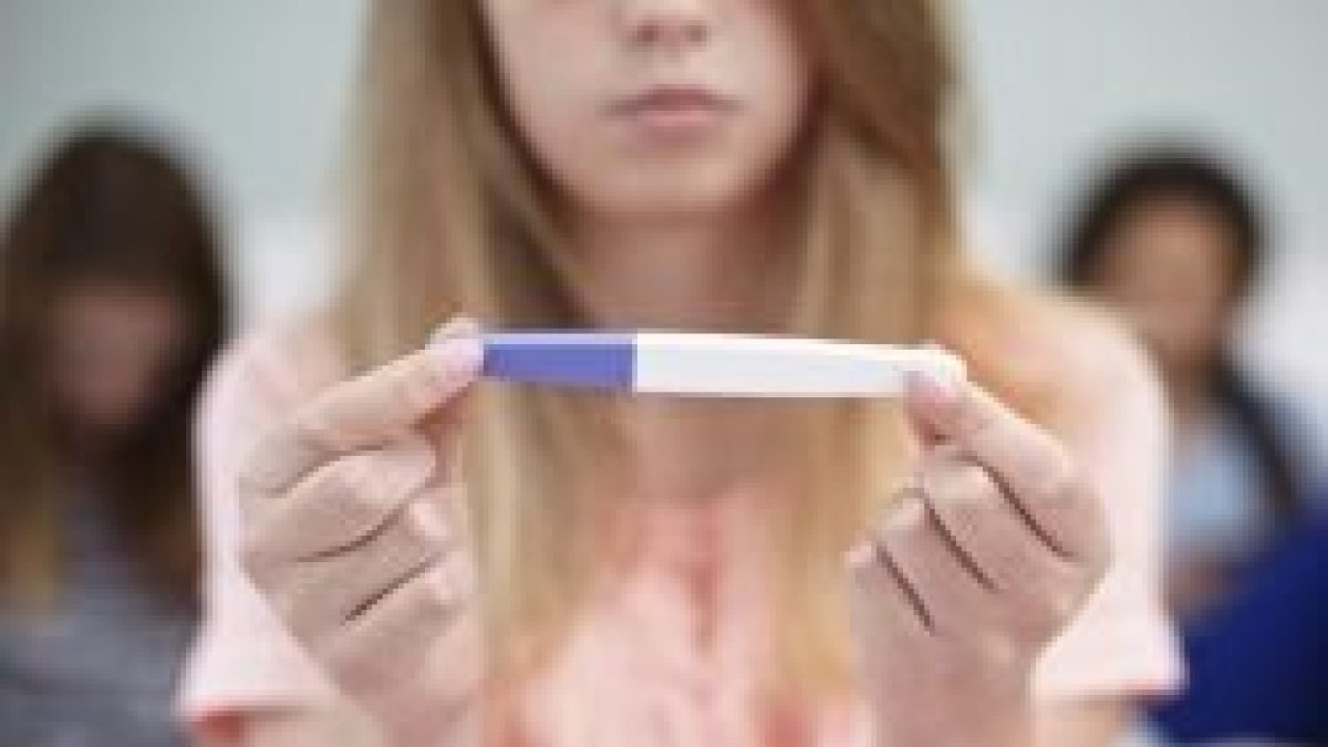 Mujeres y chicas con un embarazo inesperado o en situación complicada contaban con unas ayudas que la izquierda radical ahora quiere eliminar