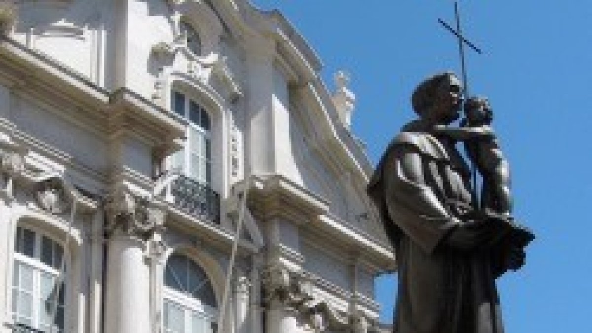 Templo dedicado a San Antonio en el lugar donde se creer que estaba su casa natal, en Lisboa