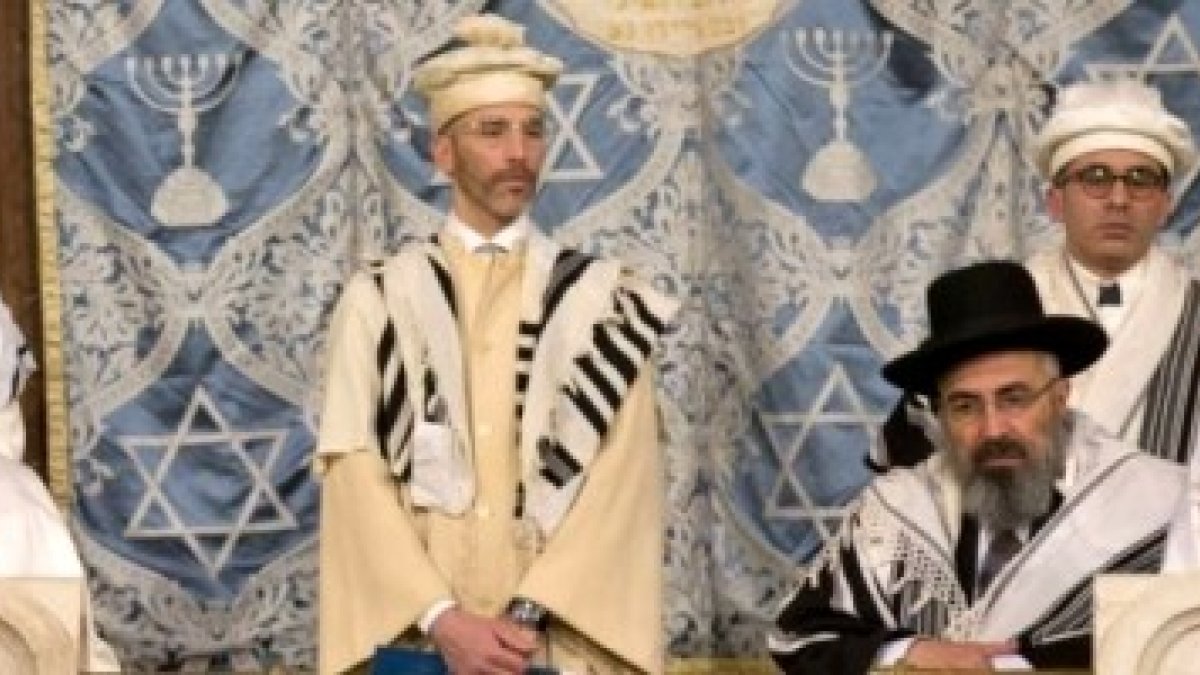 Francisco con las autoridades judías italianas en su primera visita a la Sinagoga Mayor de Roma