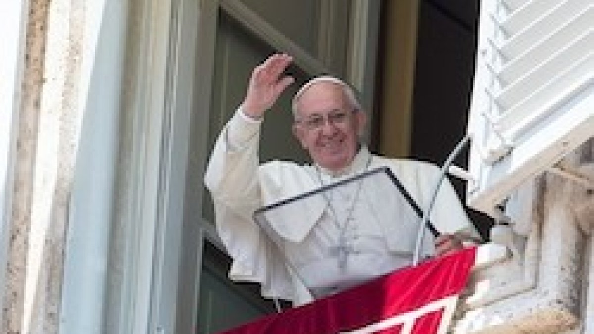 En la contraposición evangélica entre la dos hermanas de Lázaro, Francisco destacó la capacidad de escucha de María.