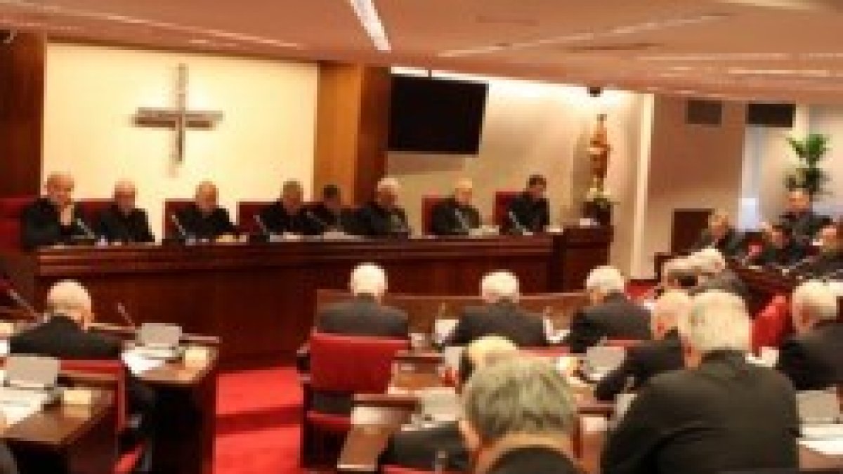 La Conferencia Episcopal denuncia una espiral de actos contra la libertad religiosa en España