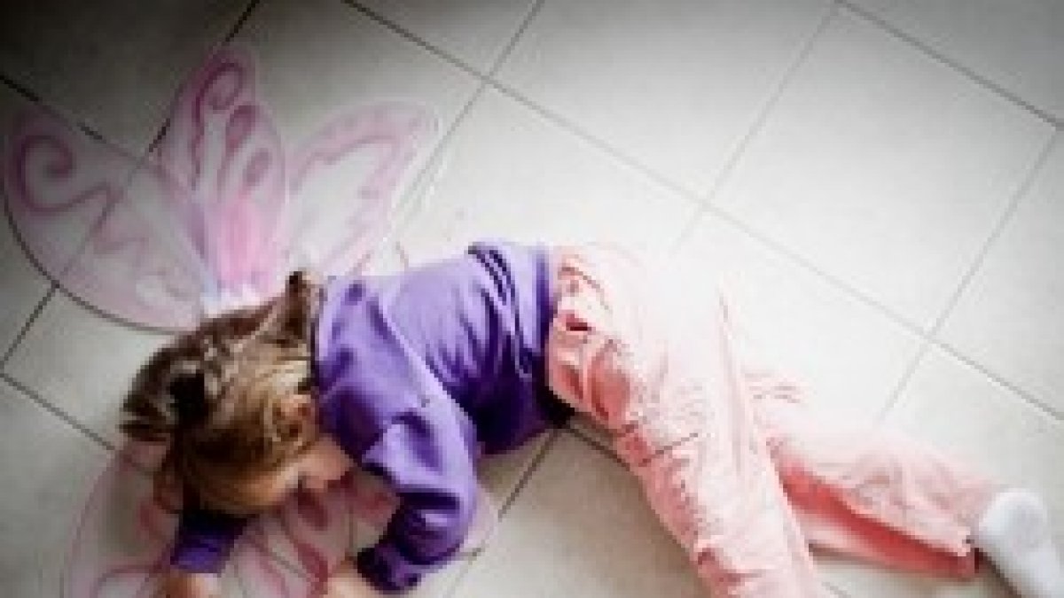 ¿Un niño o una niña? Ni los padres ni la ciencia ni los cromosomas pueden decidirlo - los políticos madrileños ordenan que sea lo que el niño diga