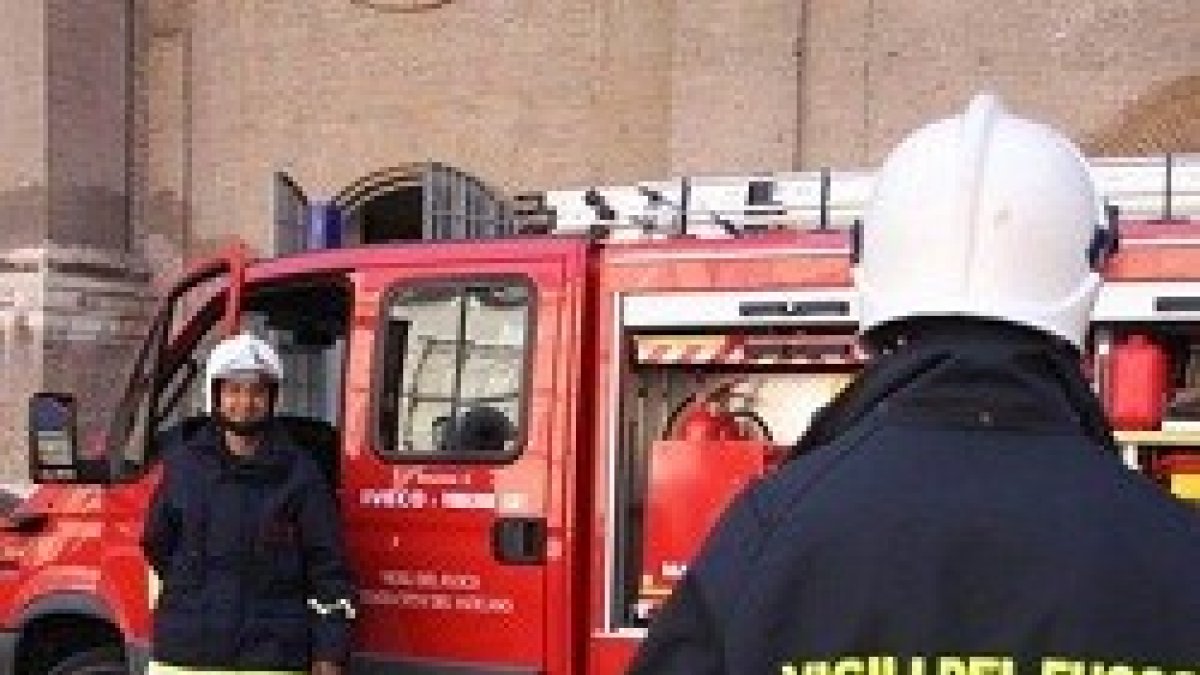Los bomberos SCV - Stato della Città del Vaticano- son profesionales plenamente operativos