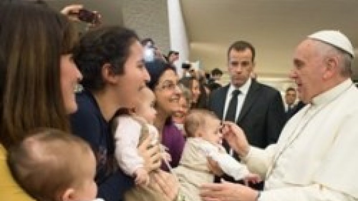 El Papa Francisco saluda a las familias de Equipos de Nuestra Señora