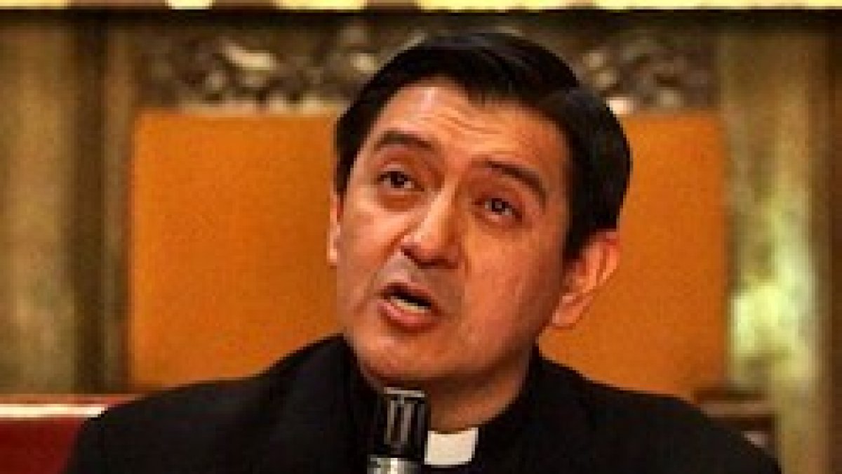 Hugo Valdemar, portavoz de la archidiócesis de México, explicó que oponerse al llamado matrimonio gay no es homofobia.