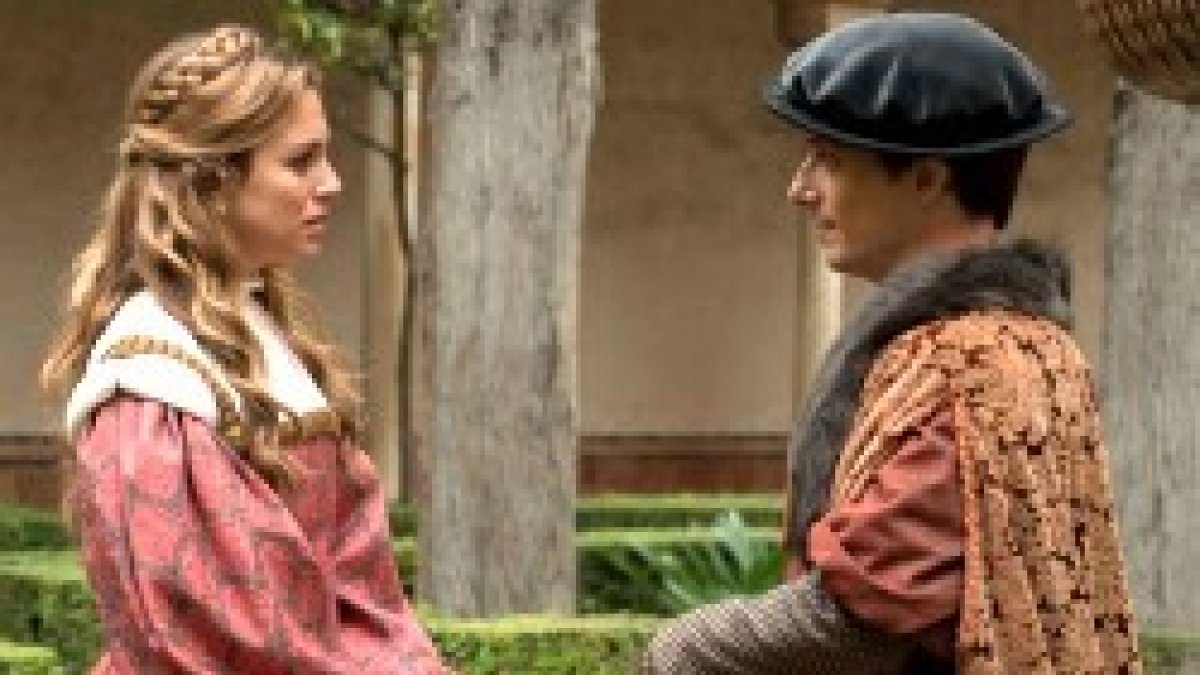 Una joven Isabel de Portugal con un joven Francisco de Borja en la teleserie de RTVE Carlos Rey Emperador