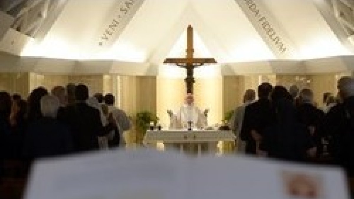 El Papa Francisco en la habitual misa matinal en la Residencia Santa Marta