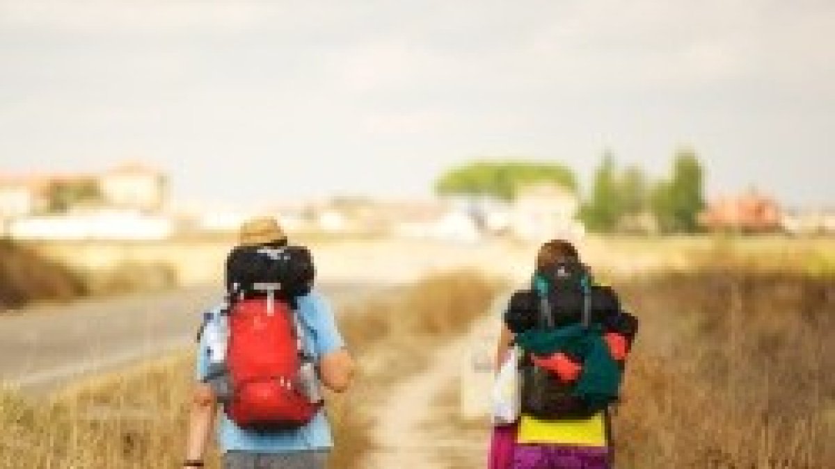 Para llevarla a todas partes: La Biblia Joven, ideal para rezar en cualquier momento