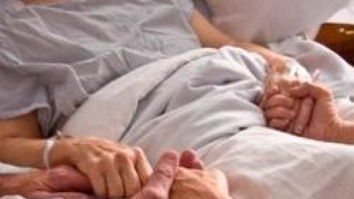 Los enfermos quieren que los médicos les quiten el dolor, no que les quiten la vida