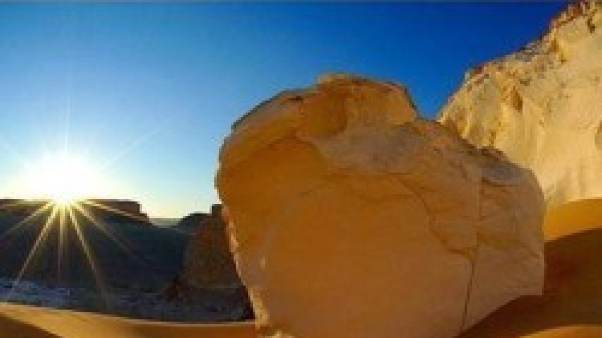 ...que edificó su casa sobre arena.