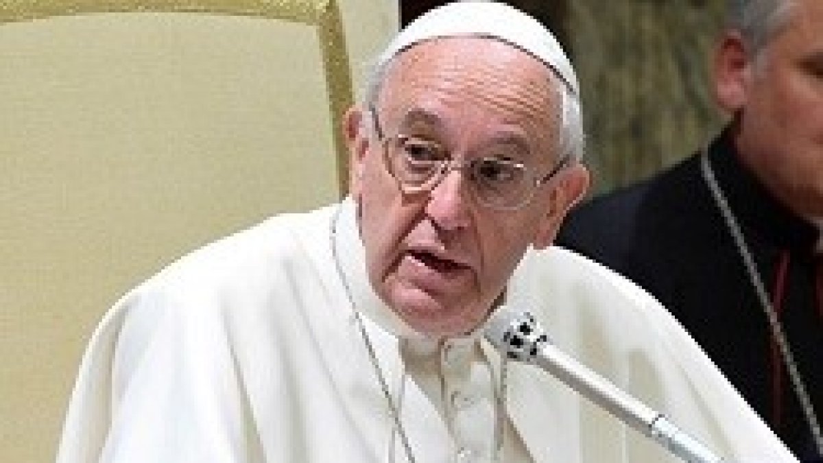 El Papa Francisco alerta de los ataques a la familia y el matrimonio