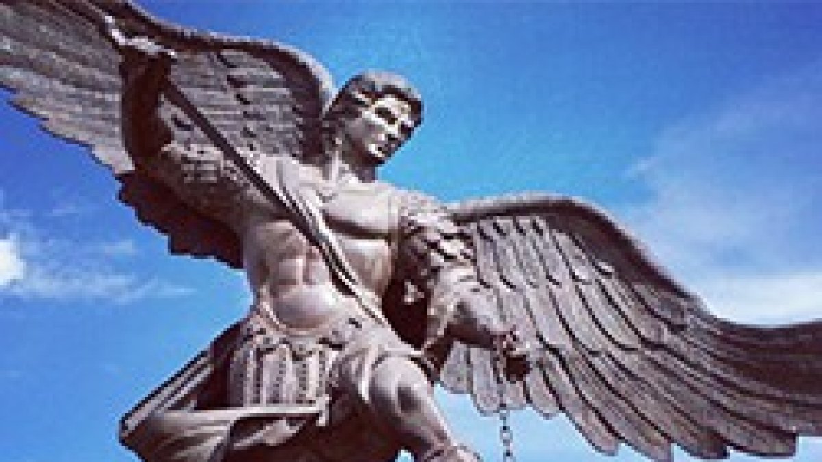 San Juan Pablo II pidió retomar la oración a San Miguel Arcángel por los ataques a la vida humana