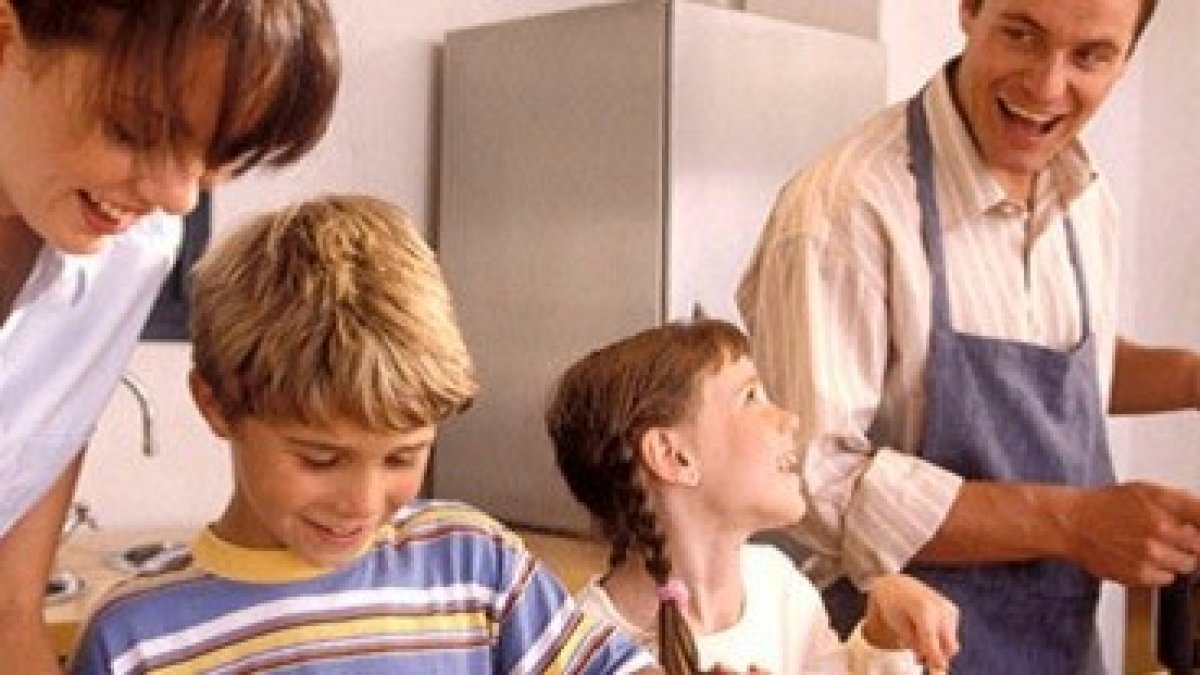 Steven Covey propone siete hábitos que pueden ayudar a todas las familias