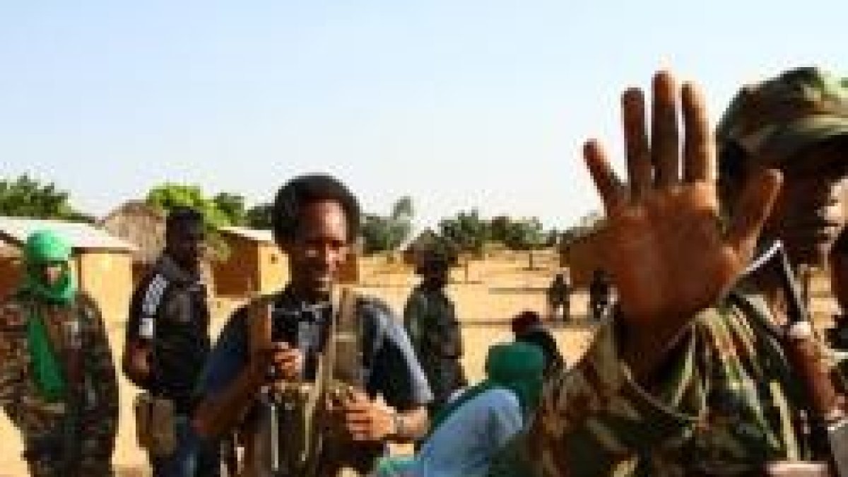 Hombres armados del grupo 3R, de etnia peul, la nueva facción armada en República Centroafricana