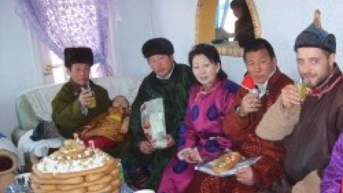 En la fiesta del Tsagaan Sar se come mucha carne... los católicos tienen dispensa y no ayunan