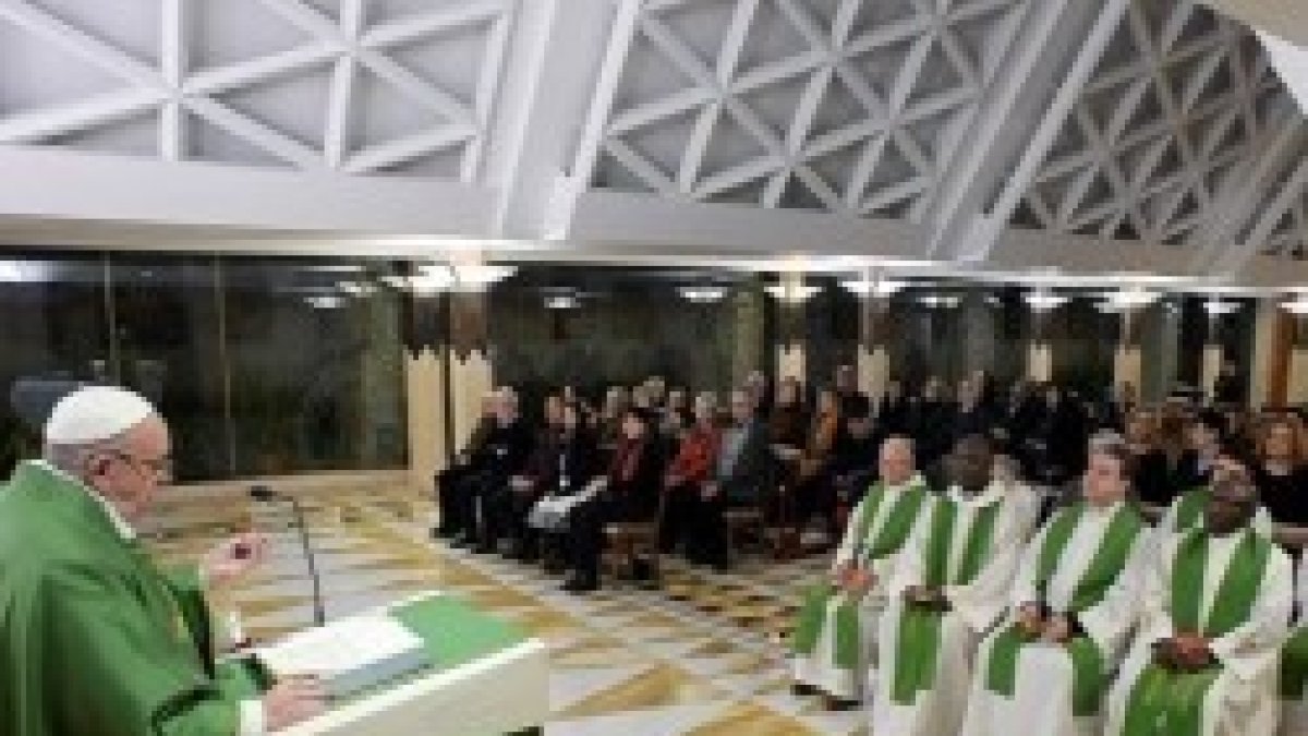 El Papa Francisco en la misa de la Residencia Santa Marta
