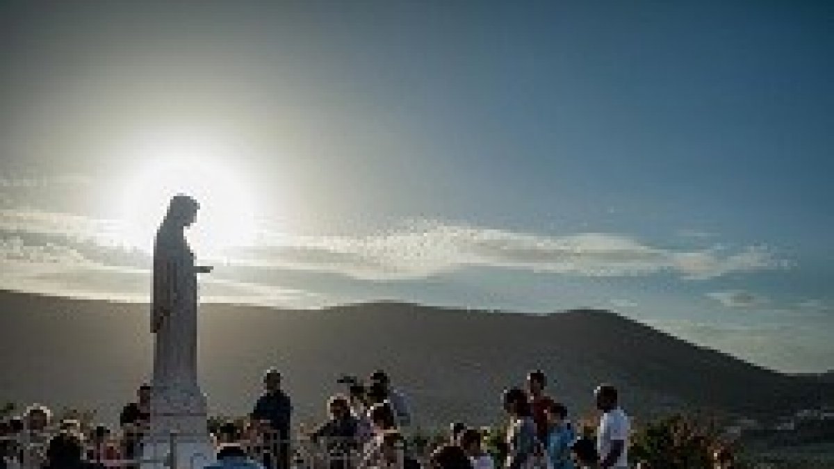 El cambio en la familia se produjo gracias al viaje que Amada, siendo anglicana, hizo a Medjugorje