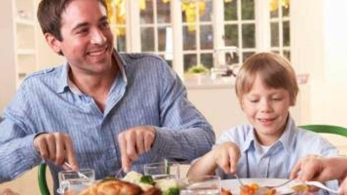 Comer o cenar o merendar... lo importante es estar juntos, con conversación y lazos compartidos, y la comida ayuda