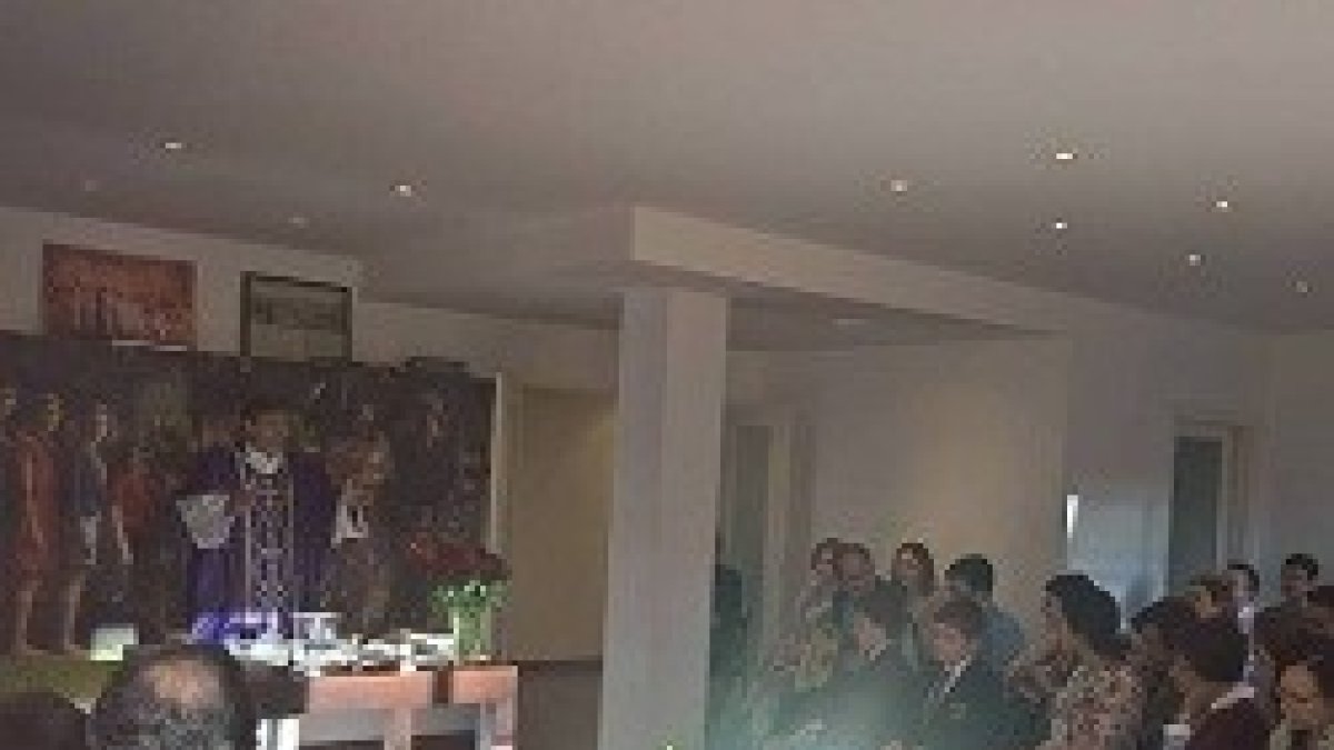 Cientos de personas están pasando por la casa de los Postigo-Pich