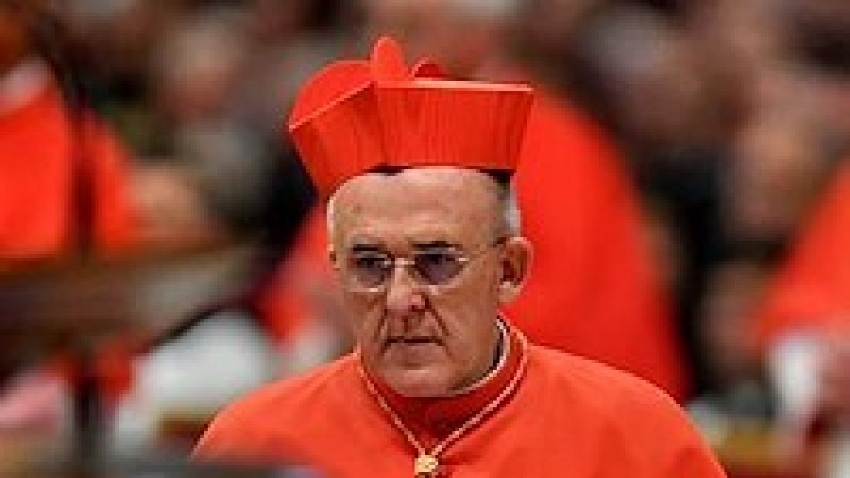 El ya cardenal Carlos Osoro destaca la importancia de la familia cristiana para contrarrestar la ideología de género.