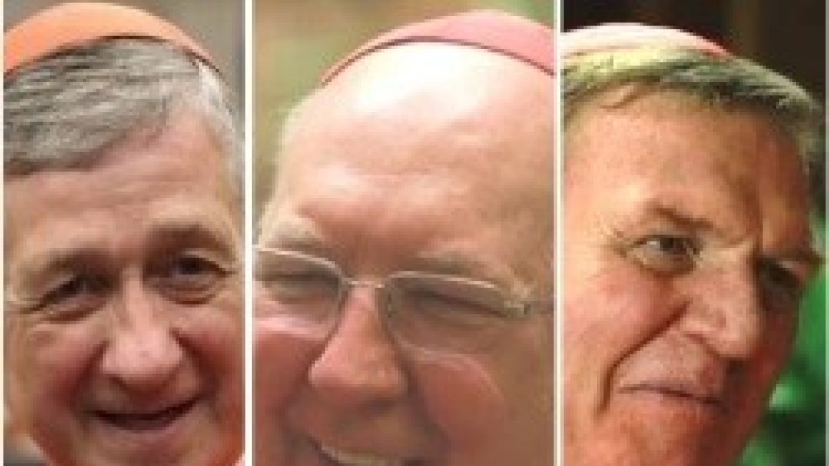 De izquierda a derecha, los cardenales Cupich, de Chicago, Farrell, de Familia y Vida, y Tobin, de Newark