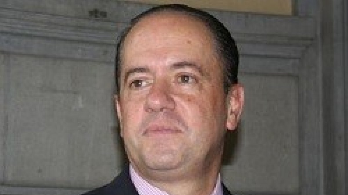 Jokin de Irala es doctor y catedrático de Medicina en la Universidad de Navarra