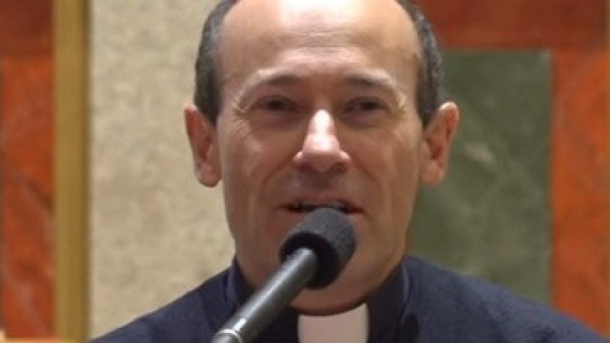 Enrique Cabrera ofreció su testimonio de conversión en Asalto al cielo