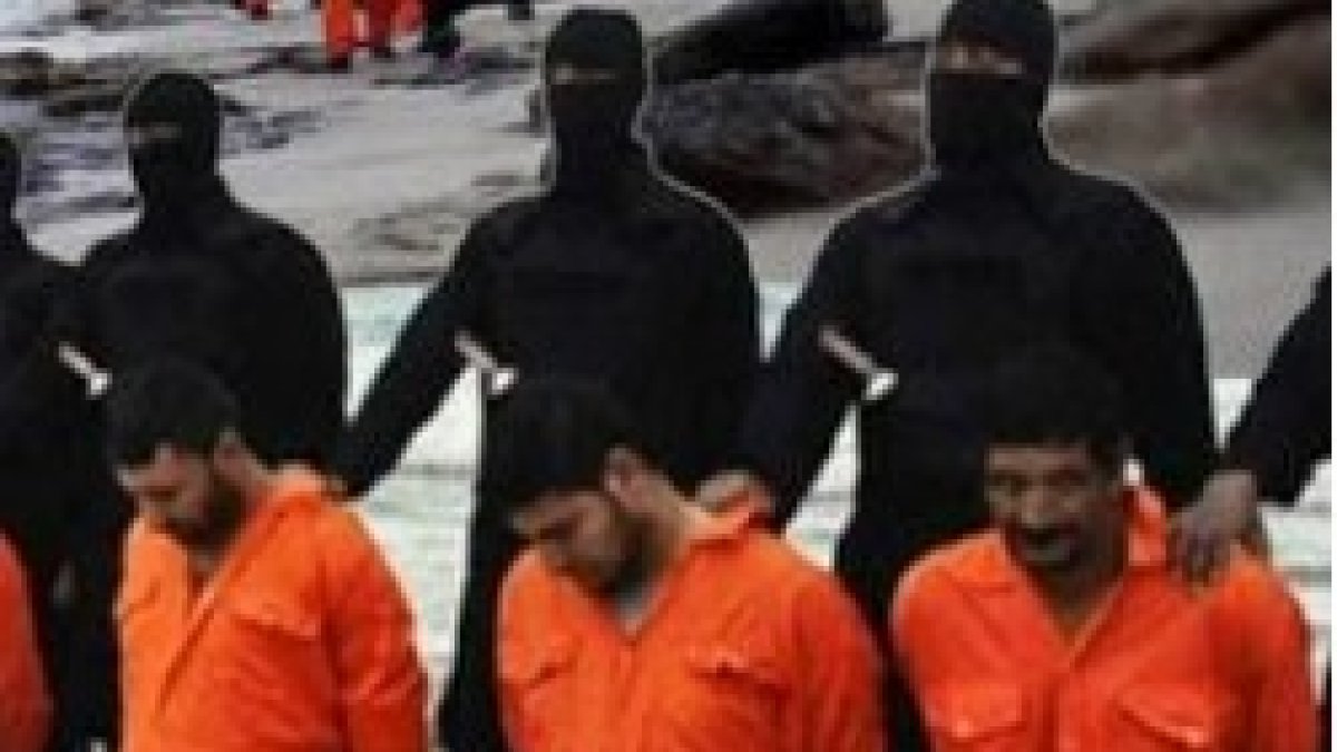 Matirio de cristianos coptos en las playas de Libia