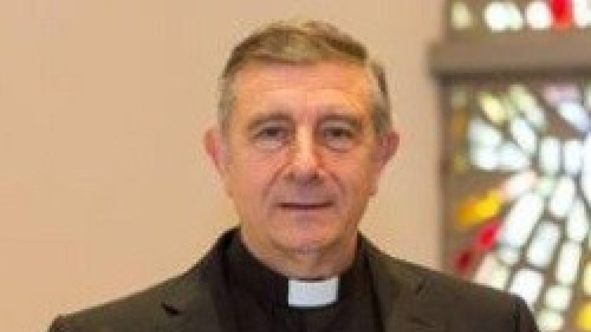 José Luis Retana era hasta ahora vicario episcopal y deán de la catedral