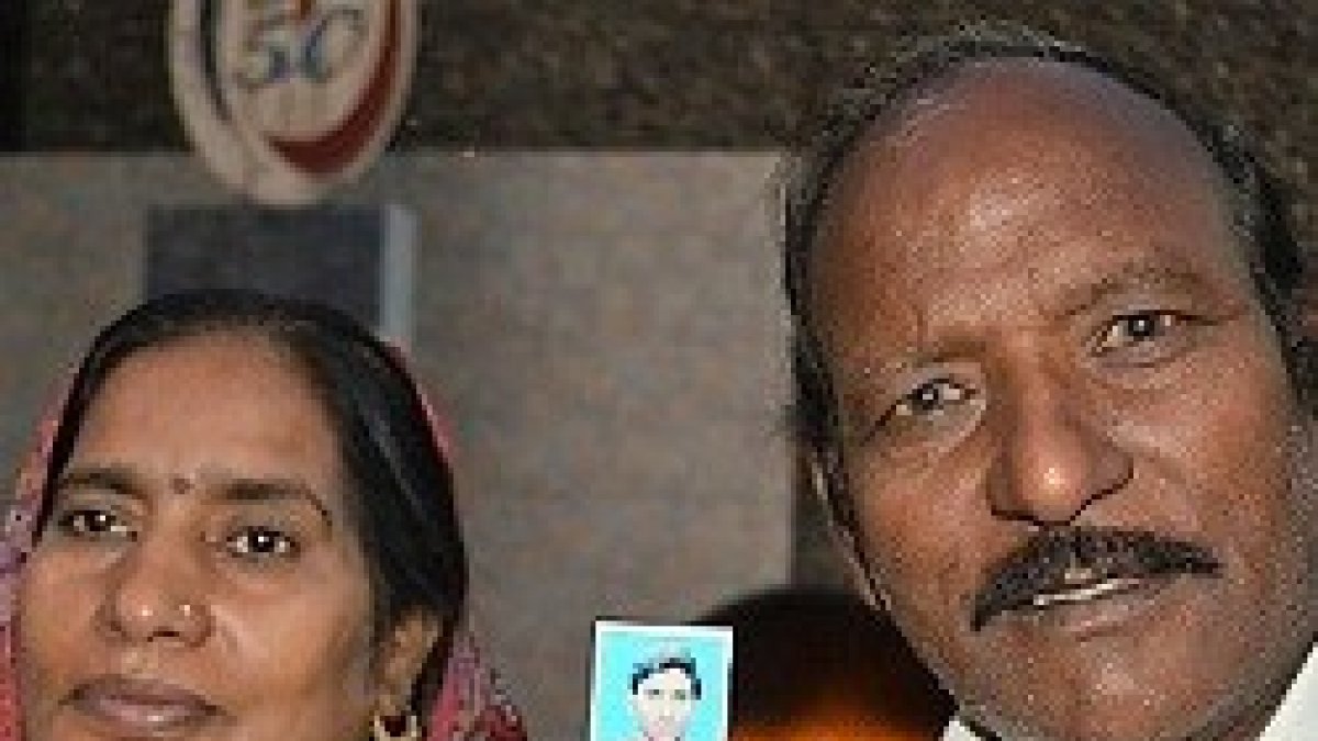 Los padres del joven cristianos Akash Bashir relatan su testimonio