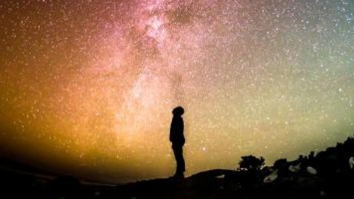 El hombre se hace grandes preguntas, pero la ciencia actual está demasiado fragmentada... Razón Abierta premia la visión amplia