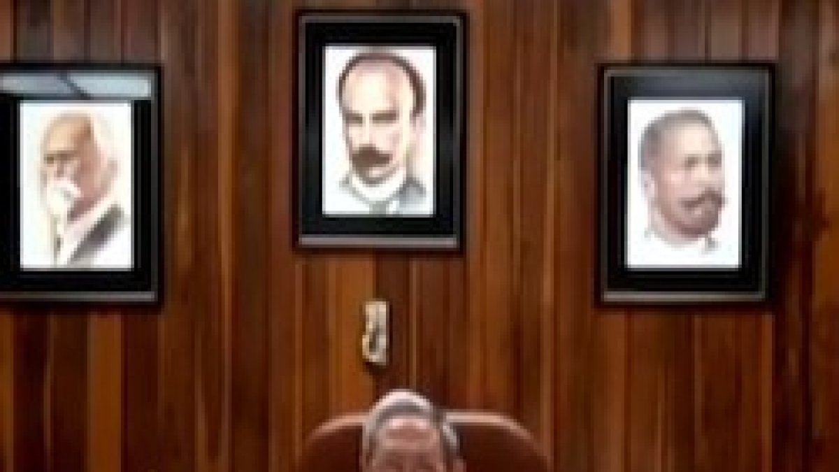 Los restos del dictador Fidel Castro serán incinerados y Raúl Castro anuncia que habrá «funerales»