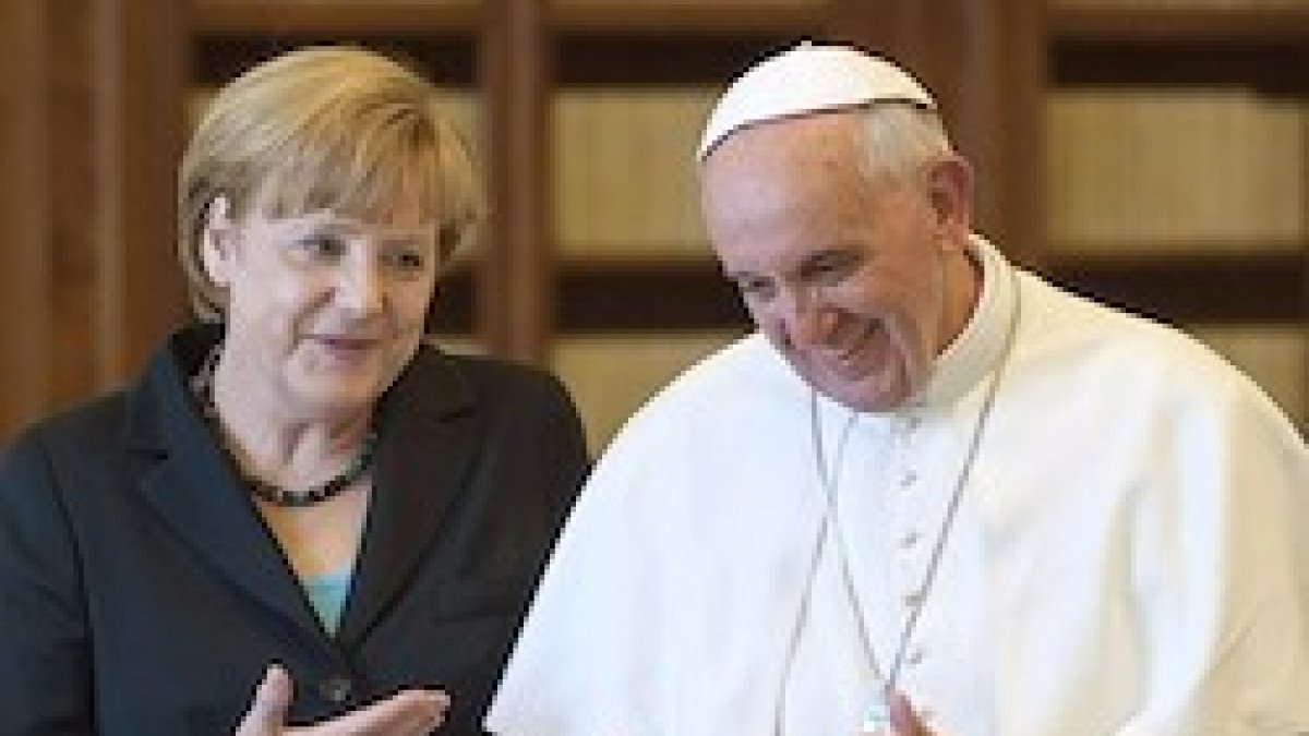 Francisco y Angela Merkel, durante su último y cordial encuentro en el Vaticano.