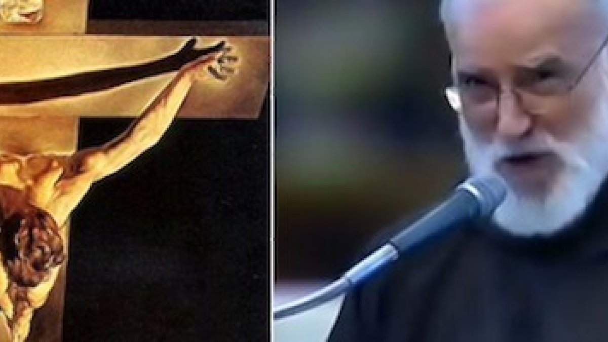 El padre Raniero Cantalamessa acudió a uno de los Cristos más célebres de Dalí para explicar la esperanza que nos trae la Cruz.