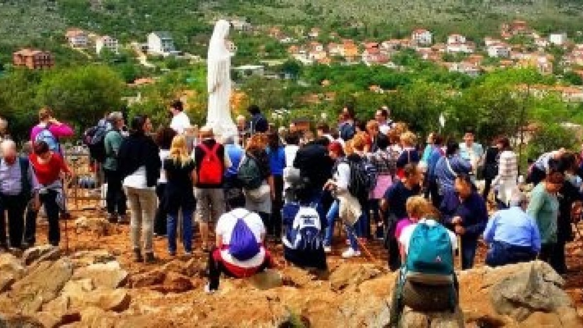 La colina de las apariciones de Medjugorje, en Bosnia-Hercegovina... la Iglesia investiga el caso
