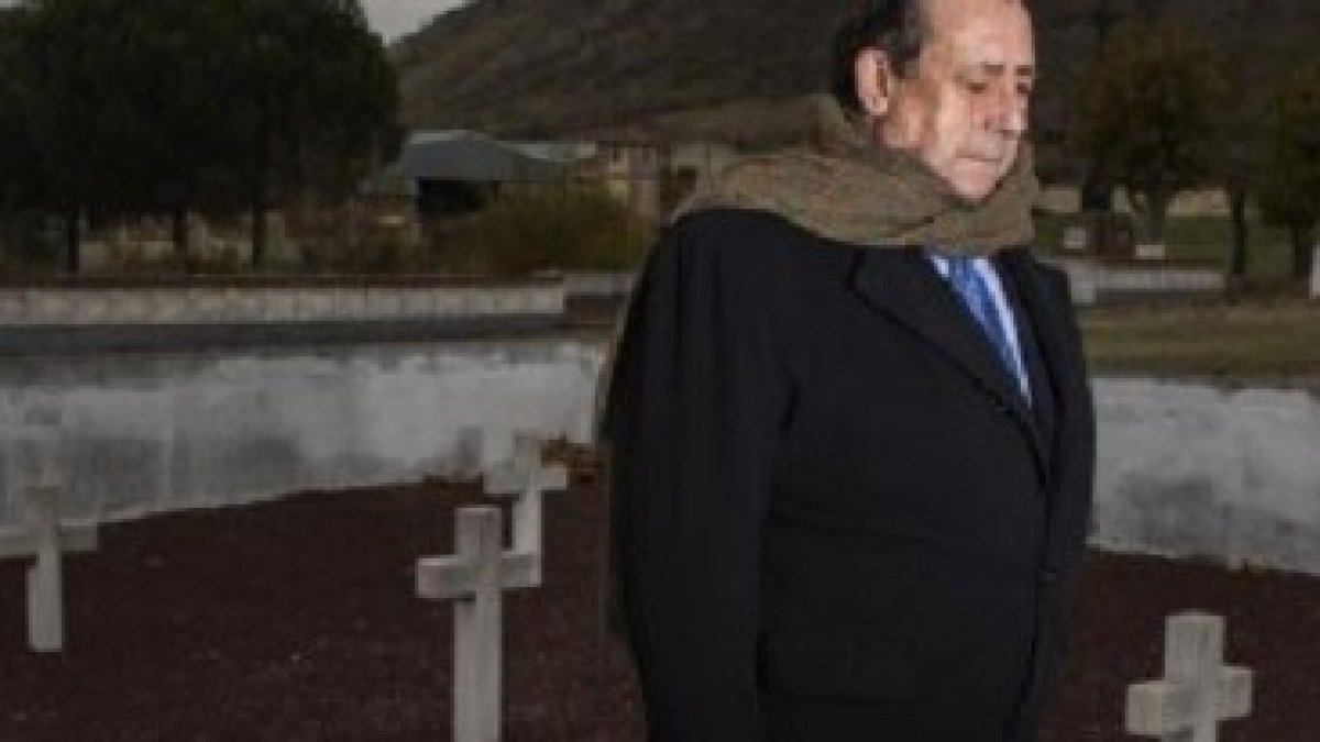 Ussía ha visitado ahora por primera vez el lugar en el que fusilado su abuelo