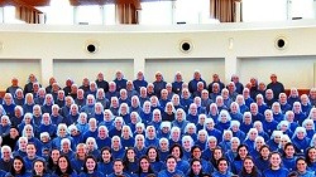 Iesu Communio tiene más de 200 religiosas, con una media de edad muy joven