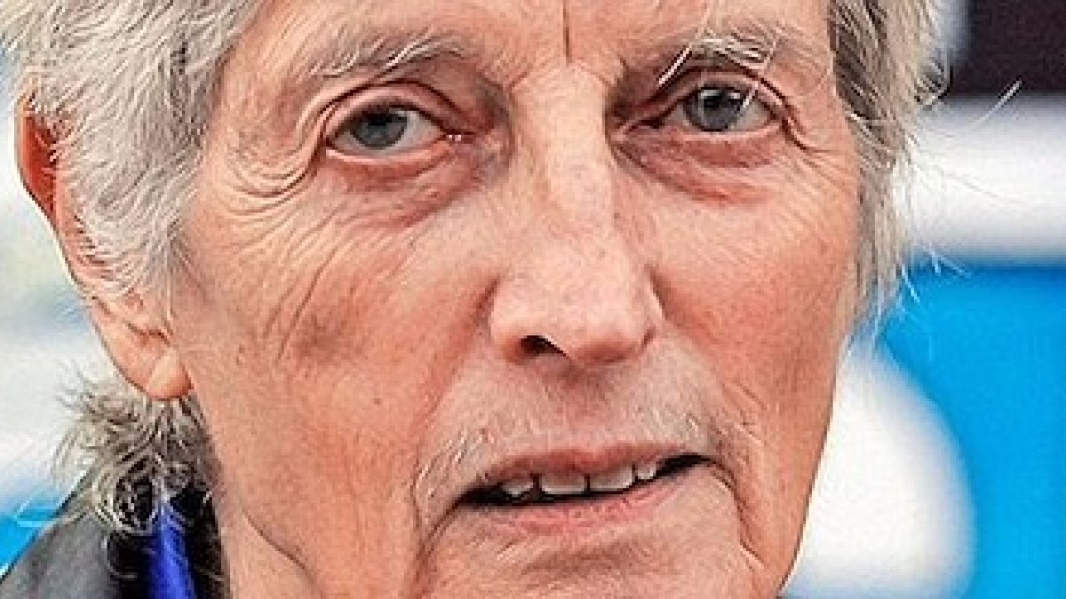 La doctora y abortera Wendy Savage defiende, como feminista, el aborto selectivo aunque suponga la eliminación preferentemente de niñas.