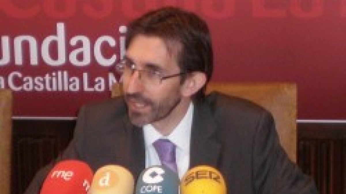 Juan Carlos Corvera, de Educatio Servanda, anuncia que su fundación recurrirá las multas LGBT de Cifuentes