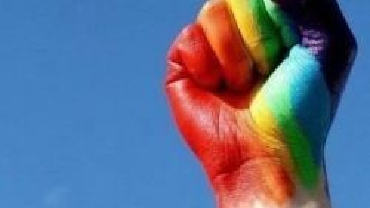 Las leyes de privilegios LGTB en España multan a quien disienta e imponen una doctrina política anticiencia