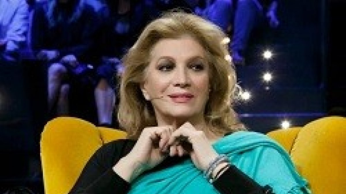 Iva Zanicchi cantó recientemente en Buenos Aires y allí mostró su amor por el Papa Francisco