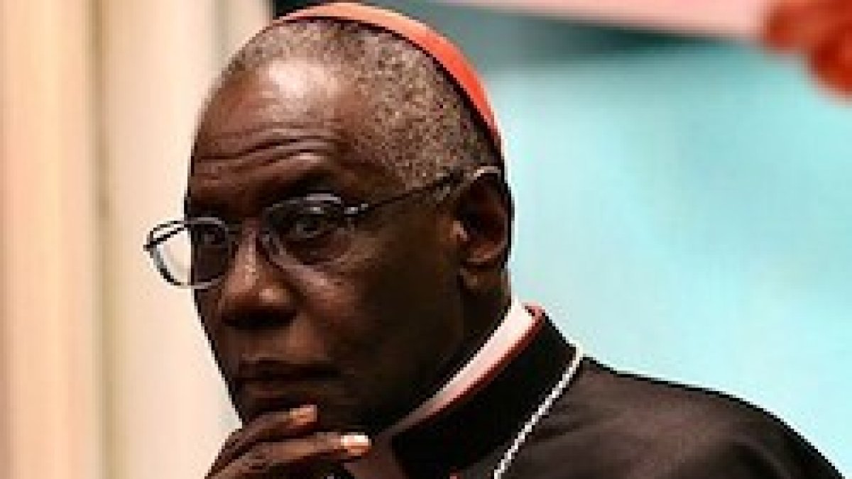 El cardenal Sarah ha hablado de la gracia para que todo católico pueda cumplir su voluntad