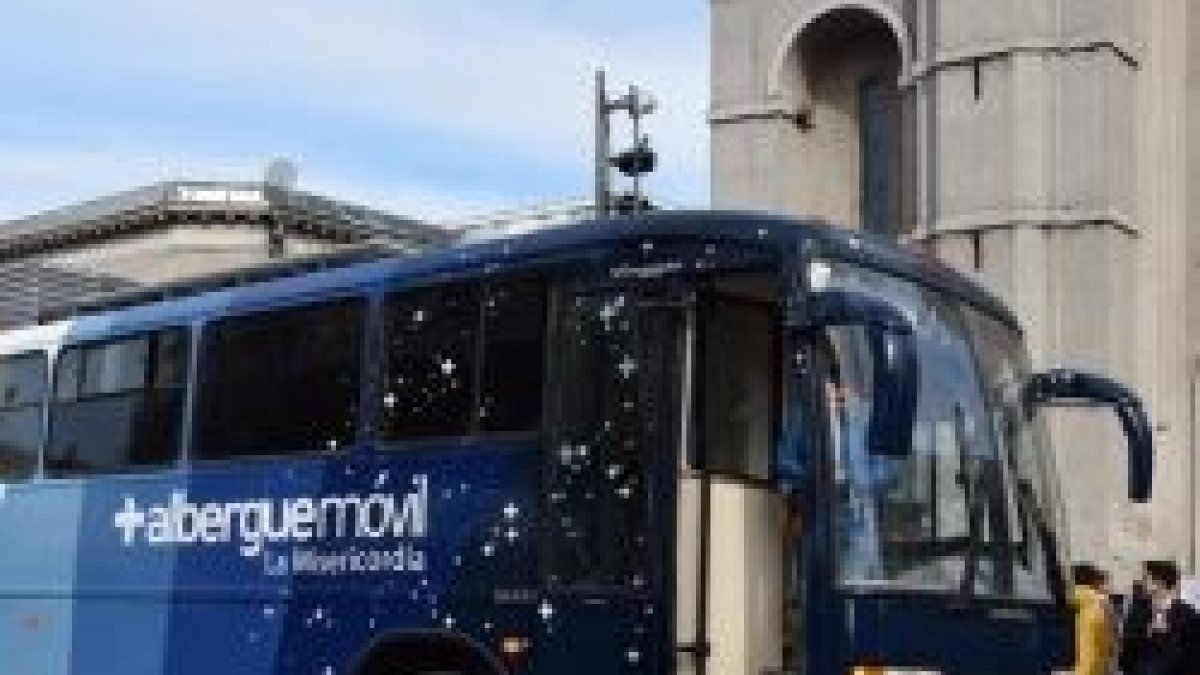 El Albergue Móvil está disponible para las personas que viven en la calle en Concepción, Chile