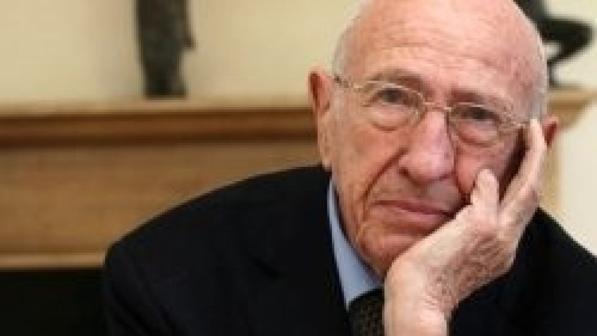 El filósofo Nicolas Grimaldi, de 82 años, dice que cualquiera está a un paso de hacerse fanático